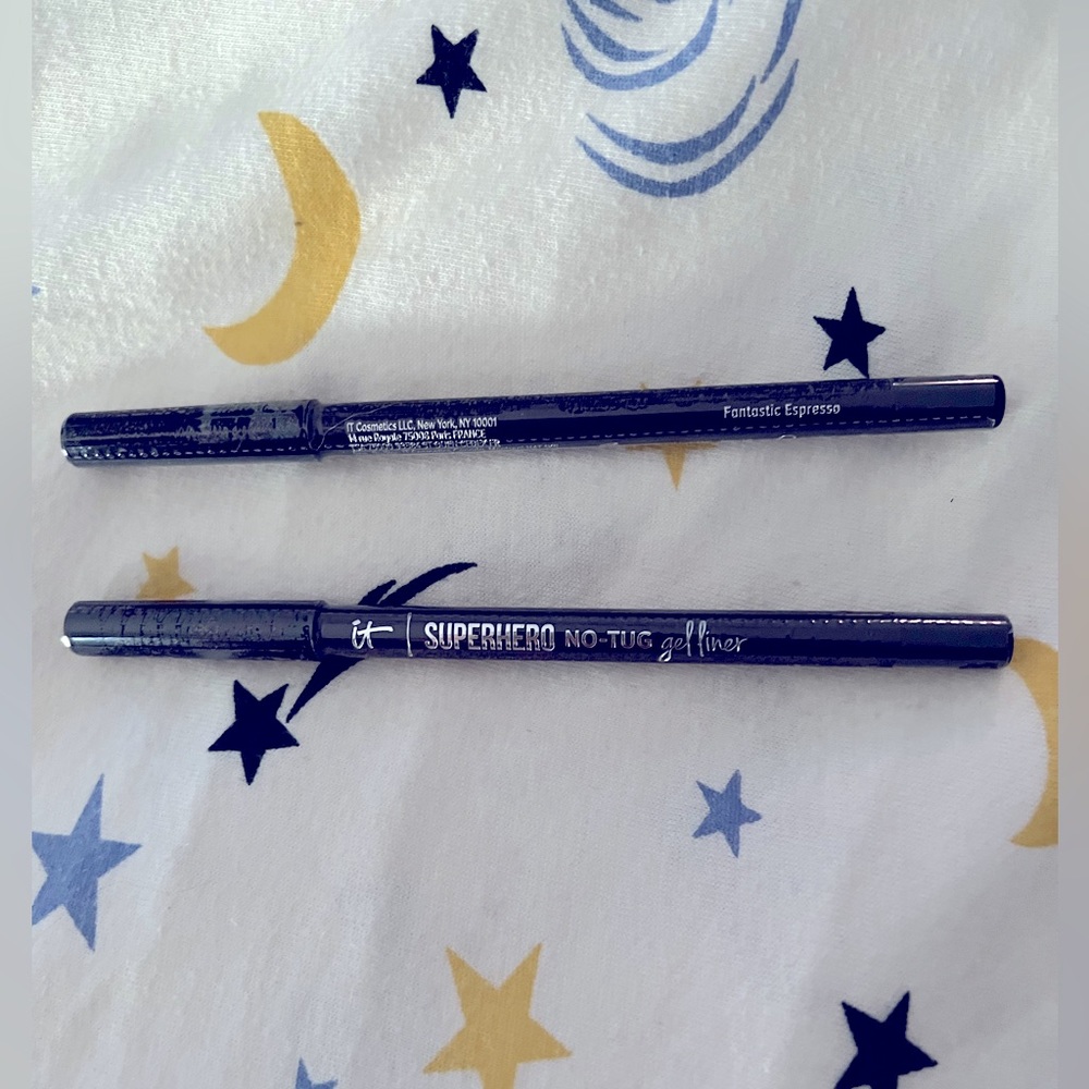 It Cosmetics Superhero No Tug Gel Eyeliner-2